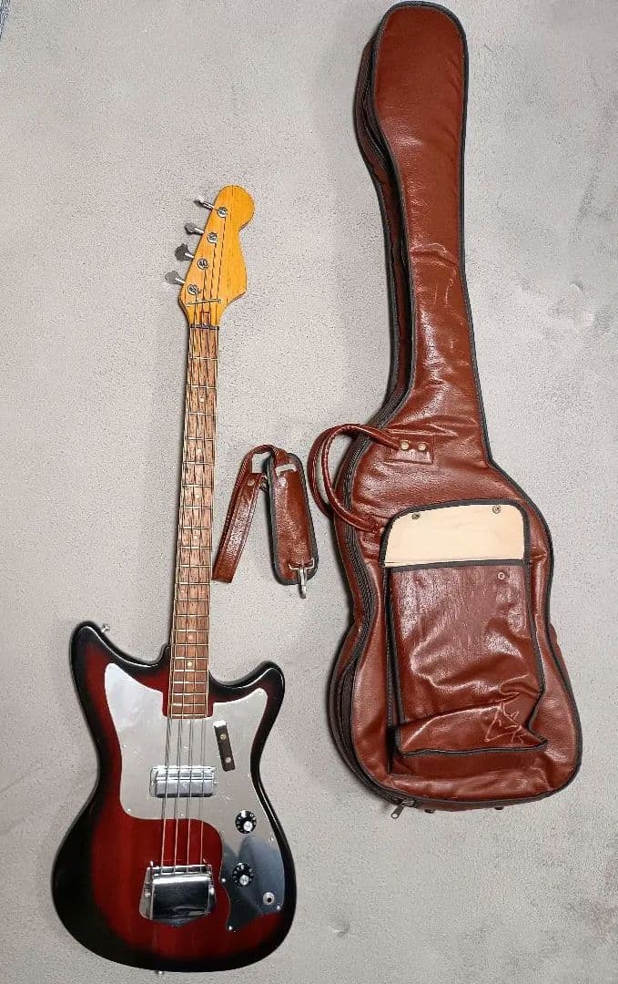 【メンテナンス済み 交換部品多数】Kawai カワイ エレキベース ケース付き