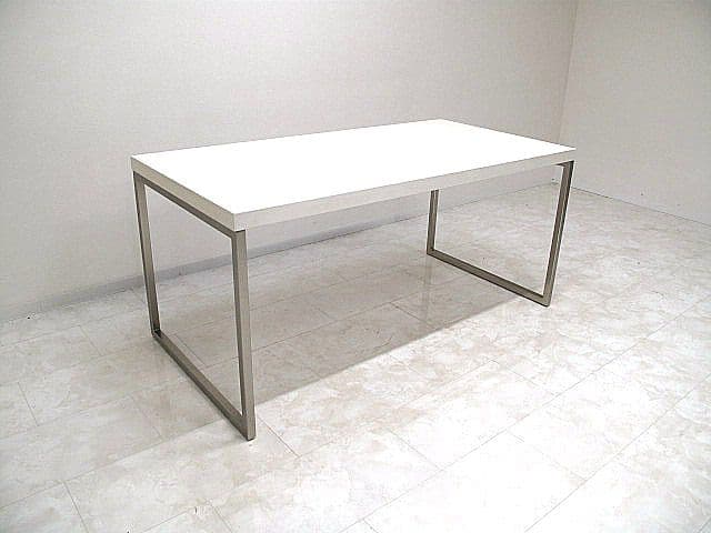 ボーコンセプト　ダイニングテーブル　Ｗ160ｃｍ　　　4人用ダイニングテーブル