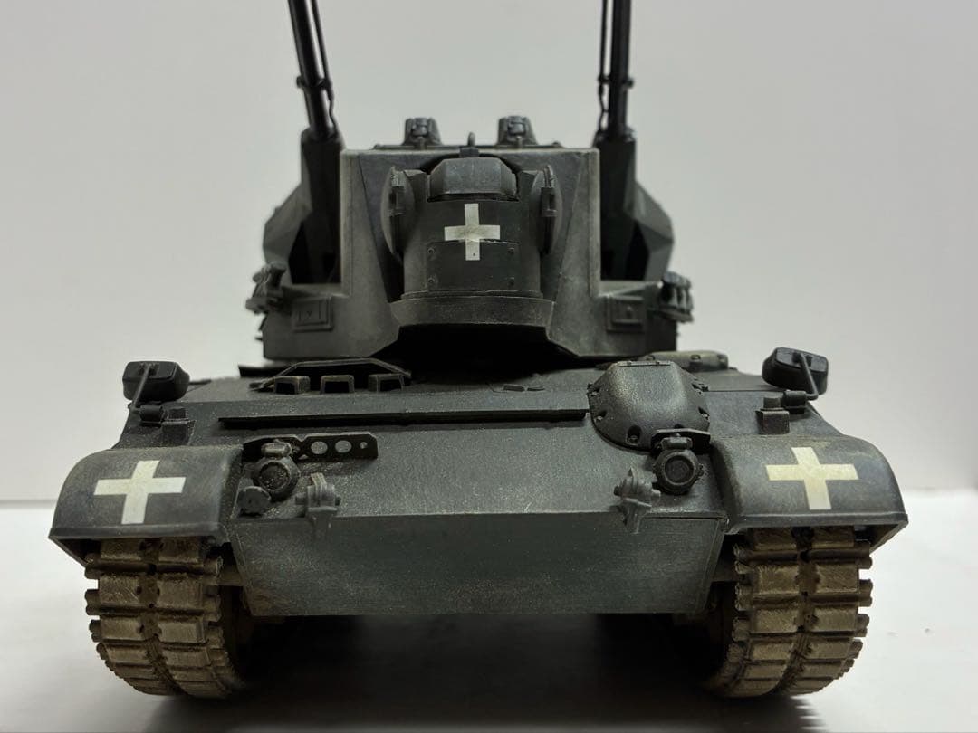 タミヤ　1/35 ゲパルト　完成品　戦車　模型　プラモデル　