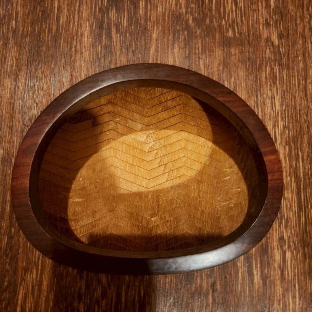 高級琴　綾杉彫り　くり甲　13弦 口前金装飾　竜舌金蒔絵