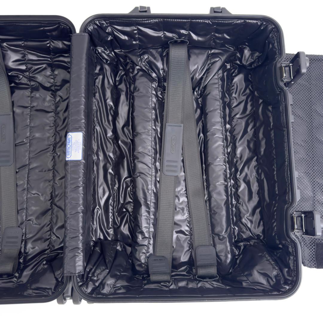 リモワ モンクレール トパーズ ステルス 34L 4輪 TSAロック 機内持込み