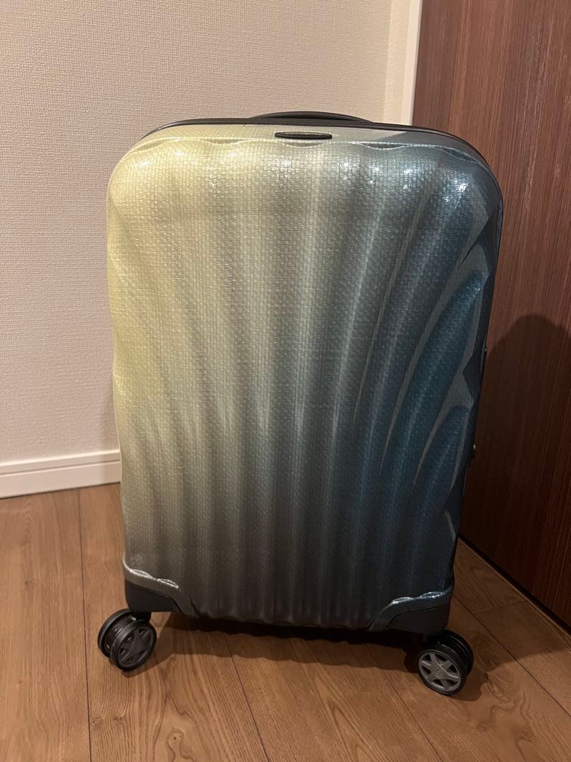 ＜限定＞ サムソナイト オーロラをイメージした限定色SP55EXP