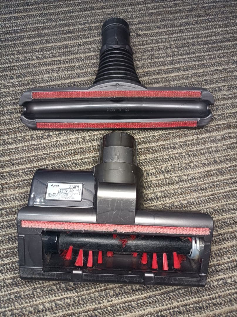 八5922【dyson】ダイソンコードレスクリーナー　DC62 10点セット