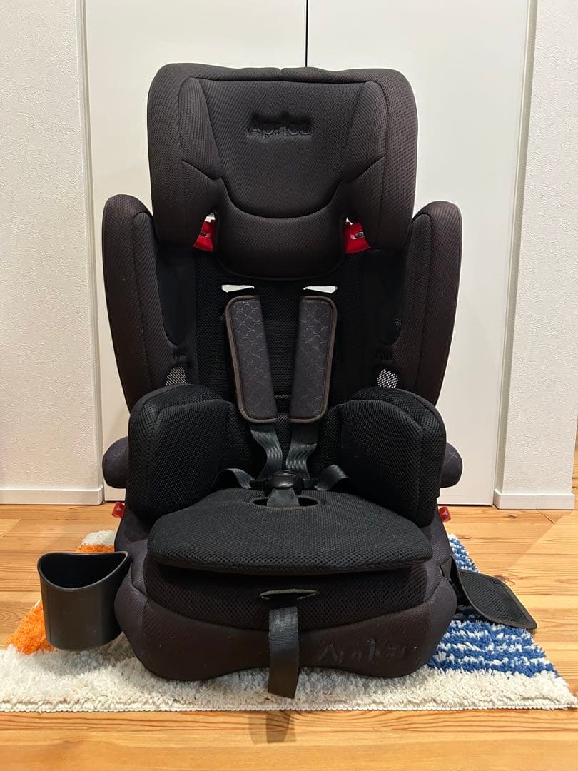 【Aprica】エアグルーヴ プラス チャイルドシート カップホルダー付き