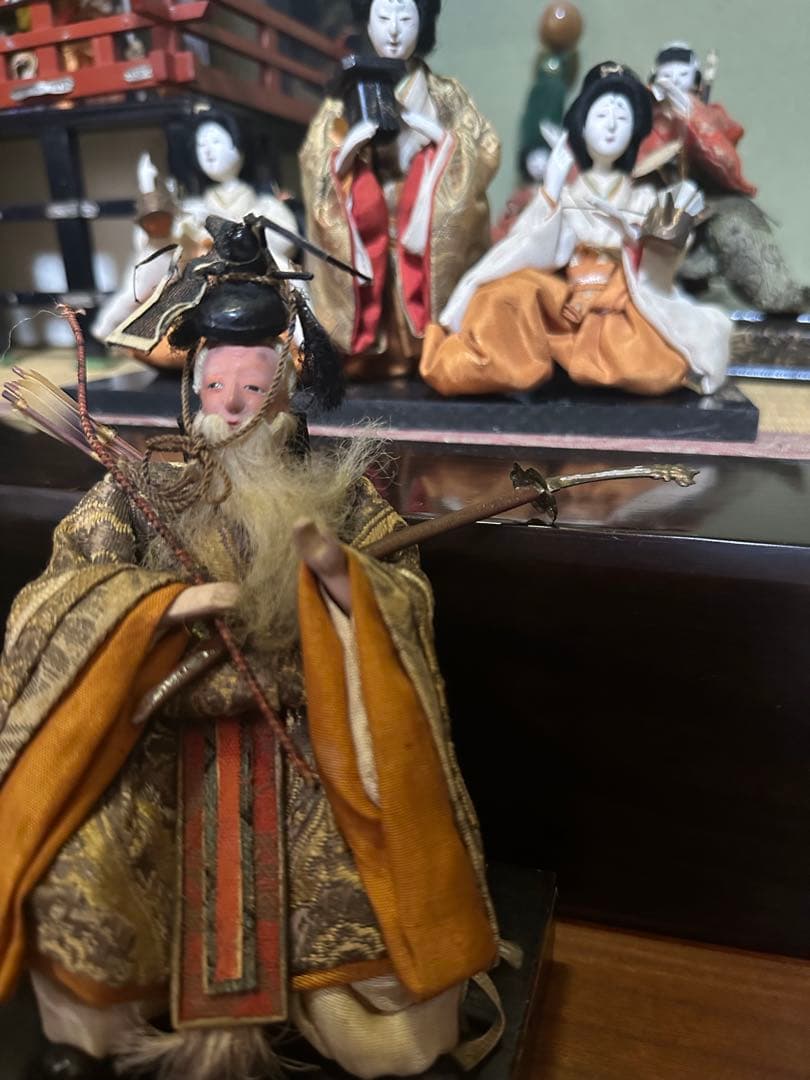 雛人形セット 伝統的な雛祭り　御殿付き お道具付き