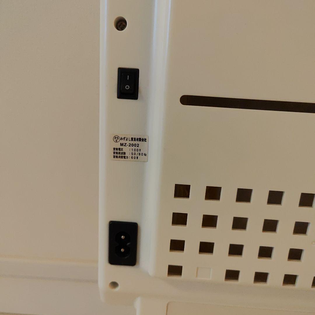 【hana】遠赤外線マイカヒーター スタンド付き ホワイト　鳥・小動物