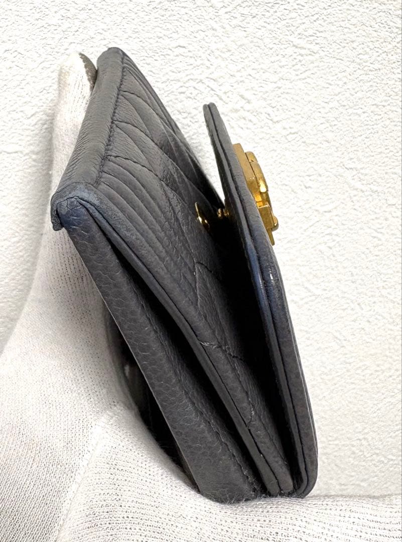 シャネル ボーイシャネル キャビアスキン コンパクトウォレット グレー