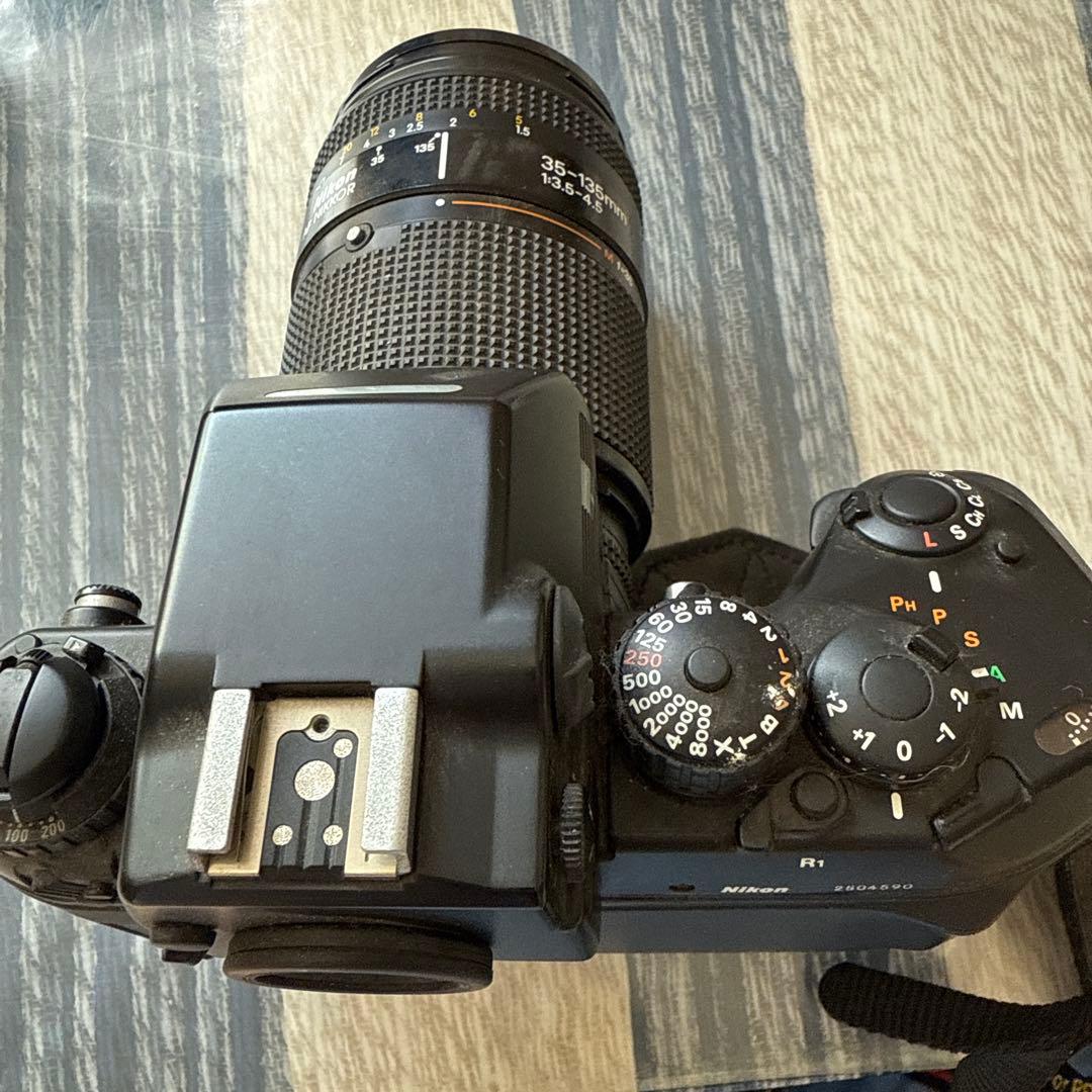Nikon F4 フィルム一眼レフカメラ　レンズ付