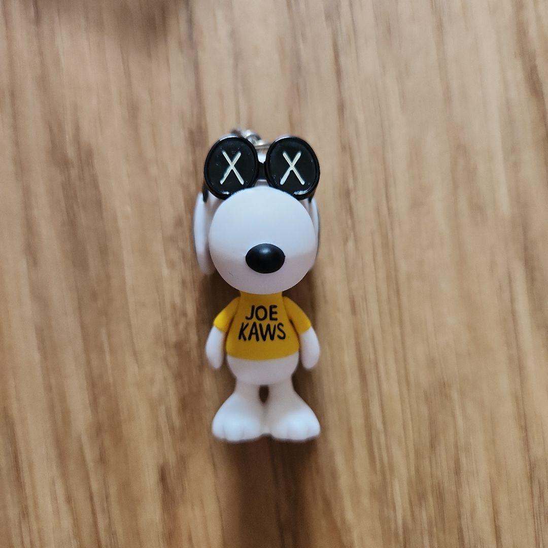 カウズ スヌーピー KAWS SNOOPY JOE COOL キーホルダー