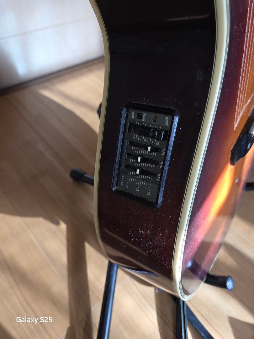 ★MorrisMR-601 エレアコ ギター ショルダーバッグ(合皮？) 付き