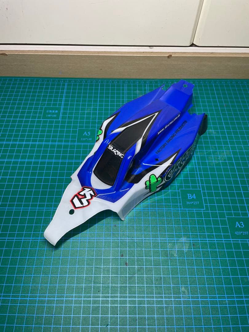 K*a様 3Racing Cactus カクタス　1/10 バギー 青/白