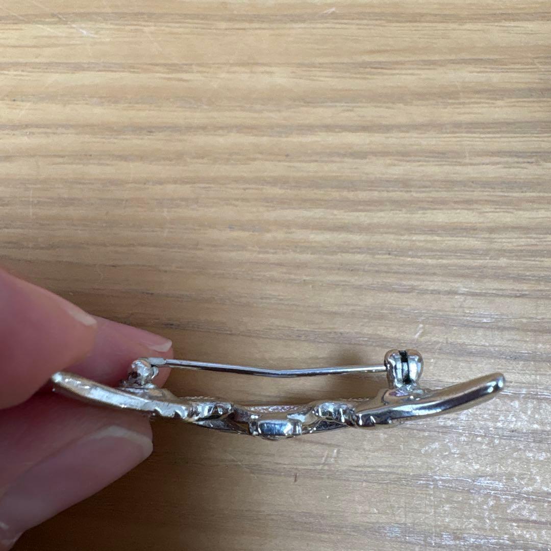 viviennewestwood 翼のエンブレムブローチ