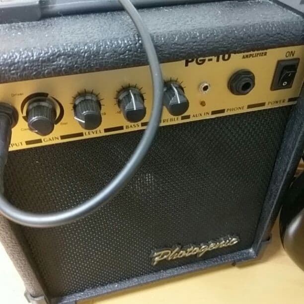 エレキギター　アンプ付