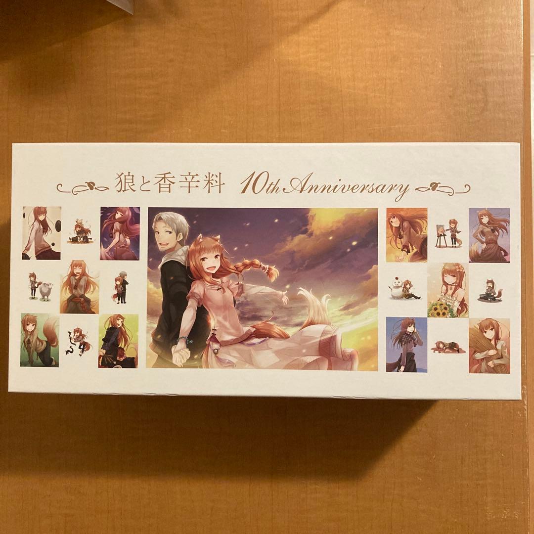 狼と香辛料 1〜24巻 / 狼と羊皮紙 1〜12 初版 帯付き 収納BOX 美品
