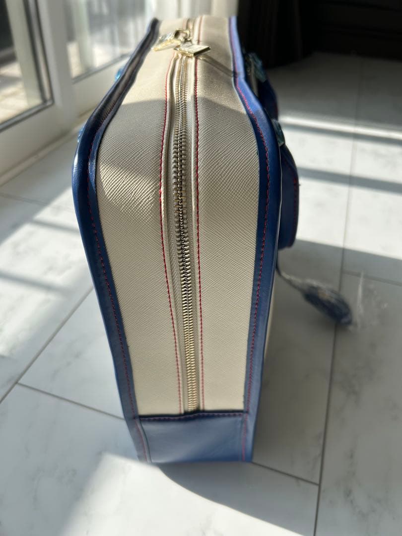 【Furbo design】フルボデザイン　ホワイトビジネスバッグ　新品未使用