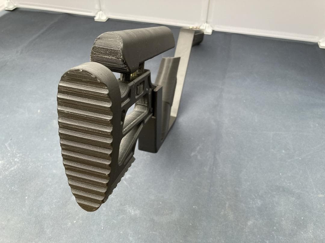 クレー射撃トレーニング銃（先台特注）