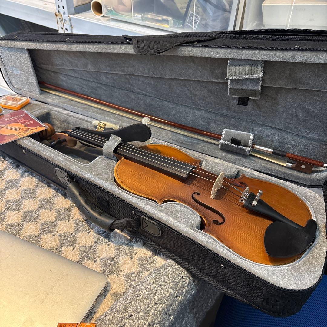 バイオリン 初心者セット 指板マークチューナー 予備弦セット付きブラウン ケース