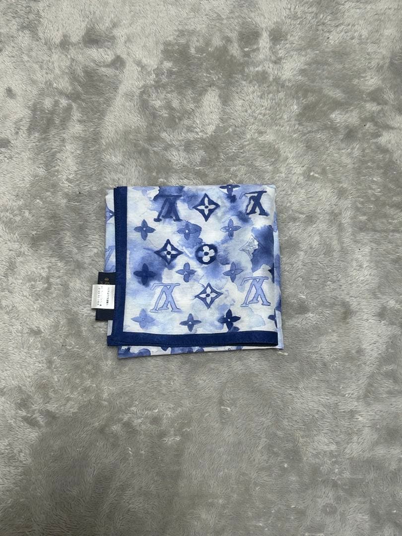 Louis Vuitton シルクバンダナ ウォーターカラー