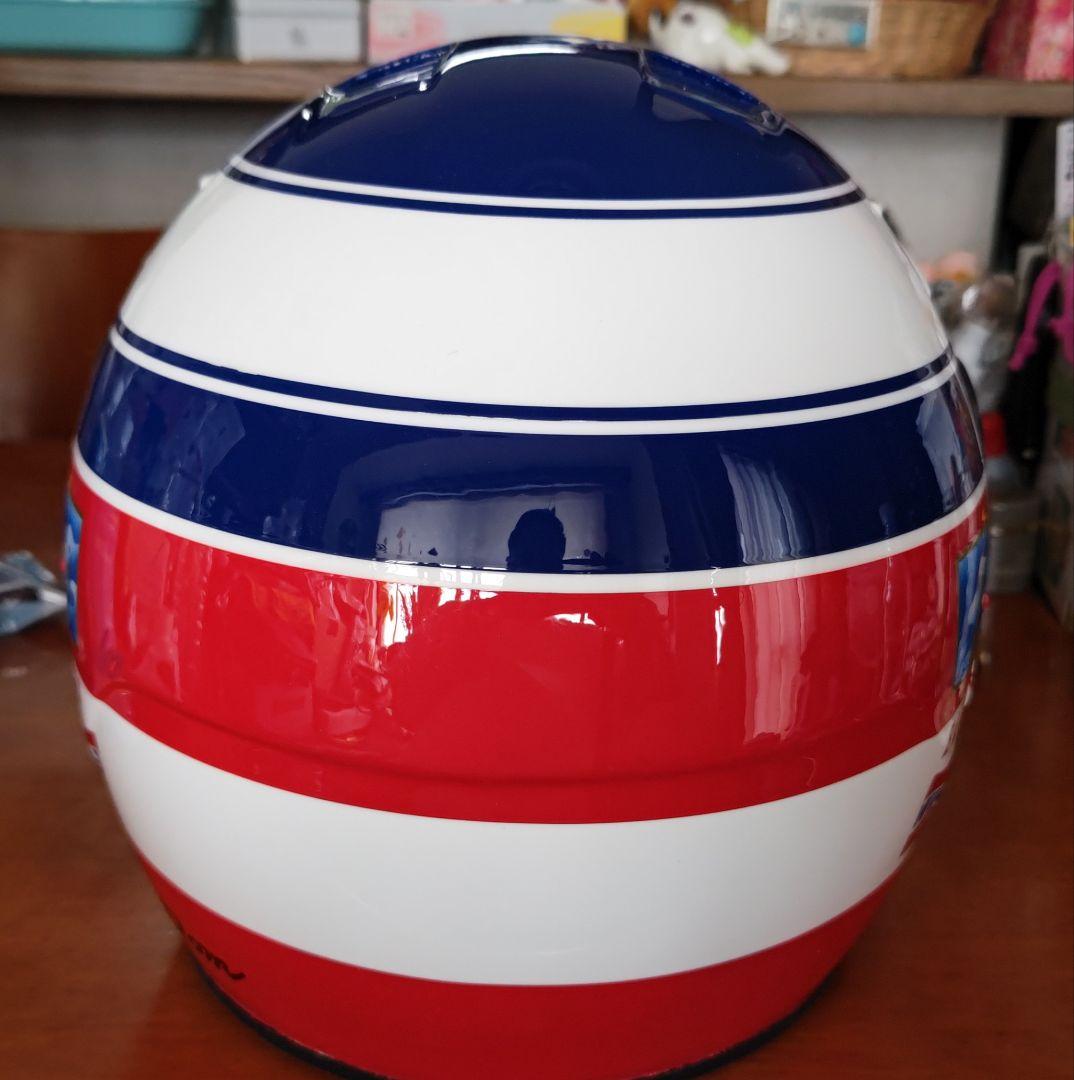 F1ドライバー　オリビエ・パニスの直筆サイン入り　レプリカヘルメット