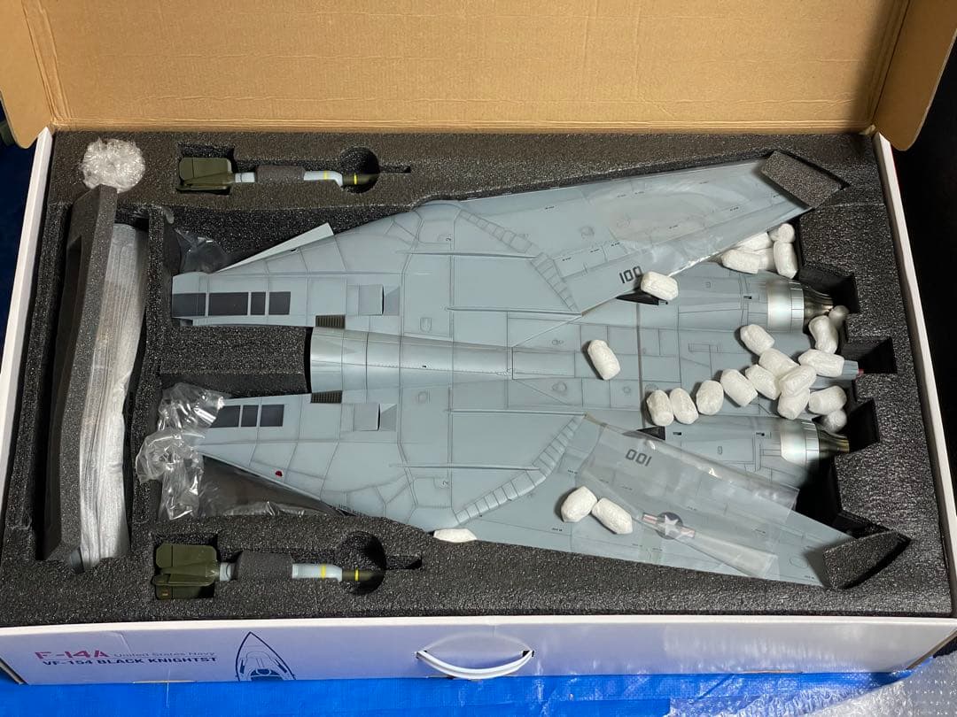 JSI 1/18 F-14A トムキャット VF-154 ブラックナイツ