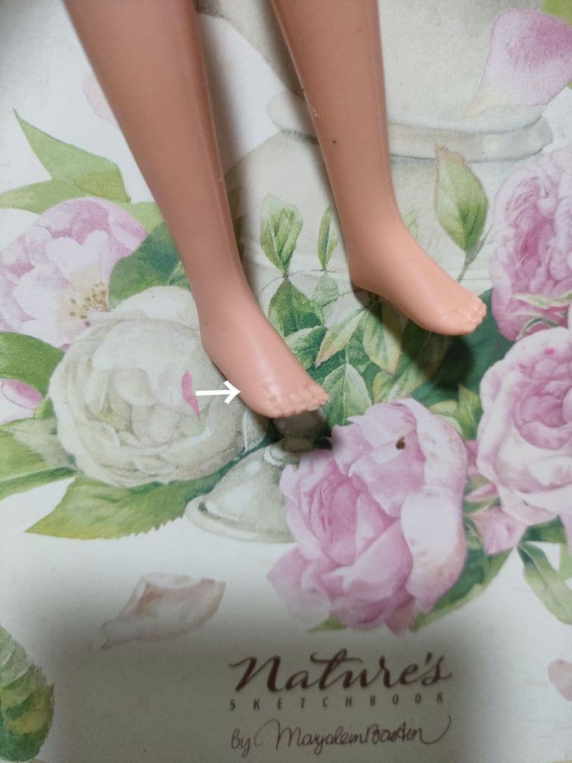 茶髪　赤いアイシャドウのジェニーちゃん　着物ジェニー？　リカちゃん