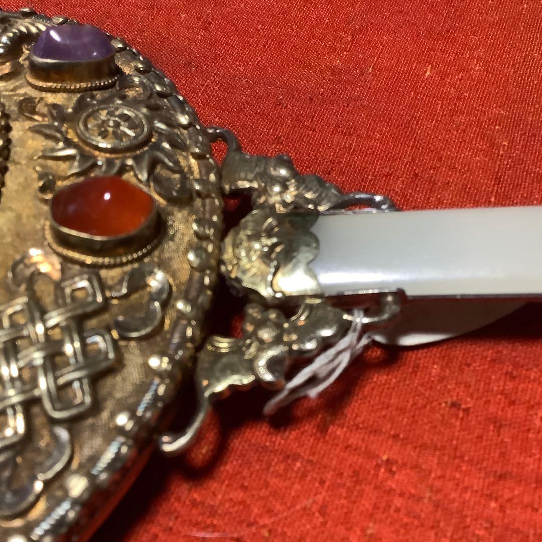 中国工芸品　翡翠彫刻の装飾手鏡(シルバー刻印)