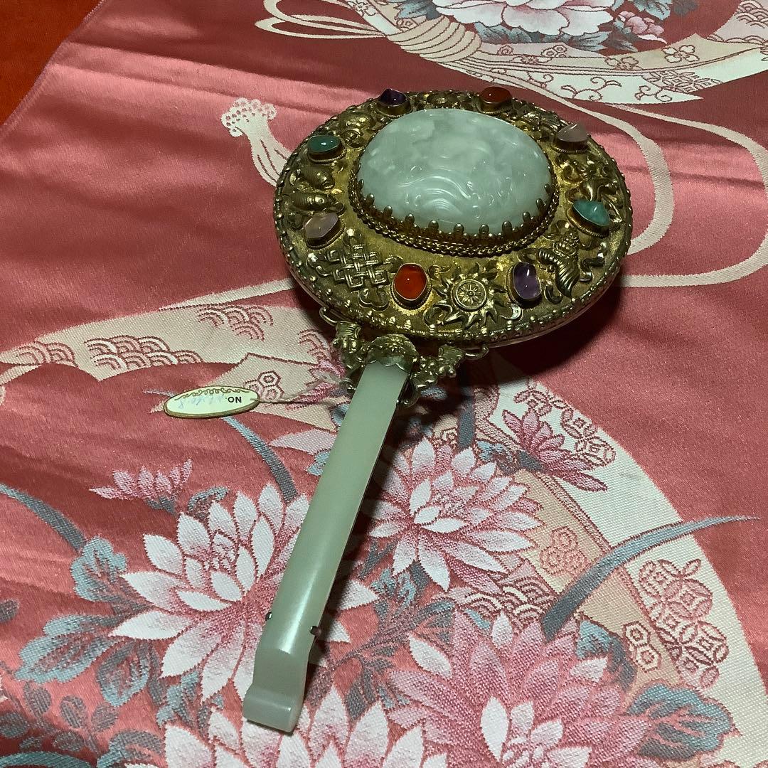 中国工芸品　翡翠彫刻の装飾手鏡(シルバー刻印)