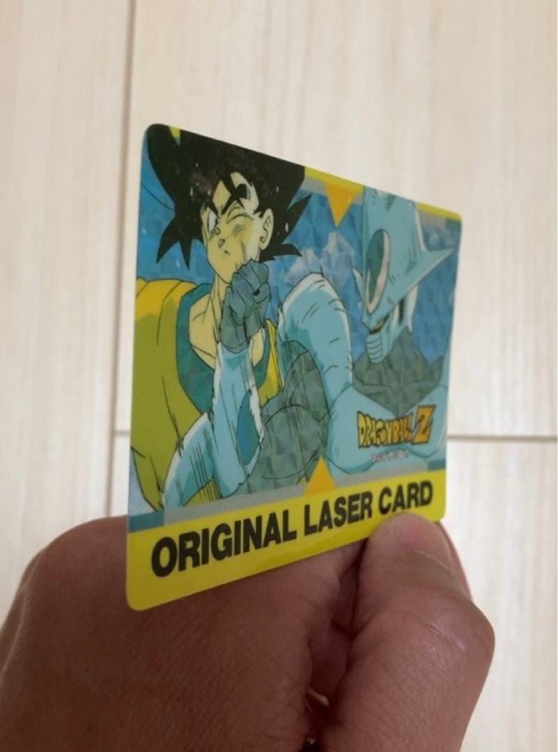 【レア商品】ドラゴンボールカードダス LASER CARD 孫悟空&メタルクウラ