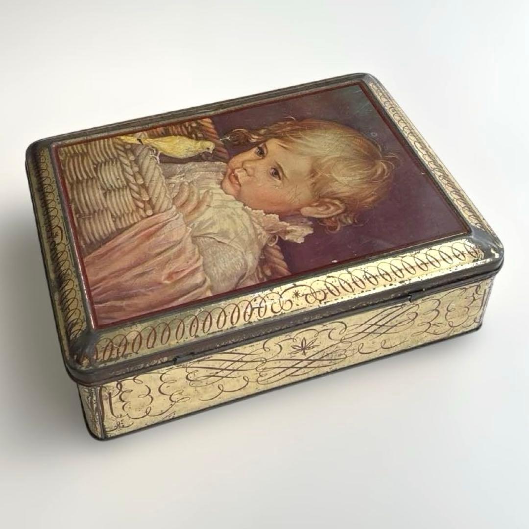 フランス　アンティーク　ビスケット缶　ブリキ缶　tin缶　ティン缶