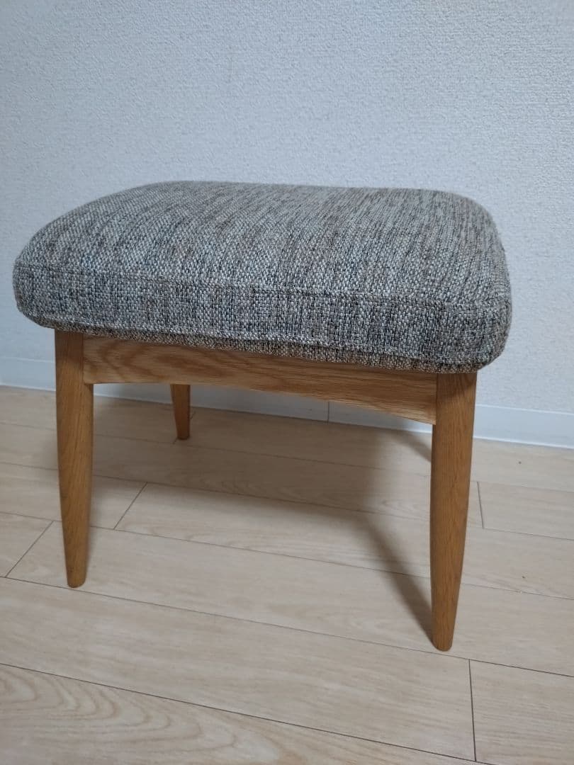 unico ウニコ　HESTA ヘスタ　オットマン