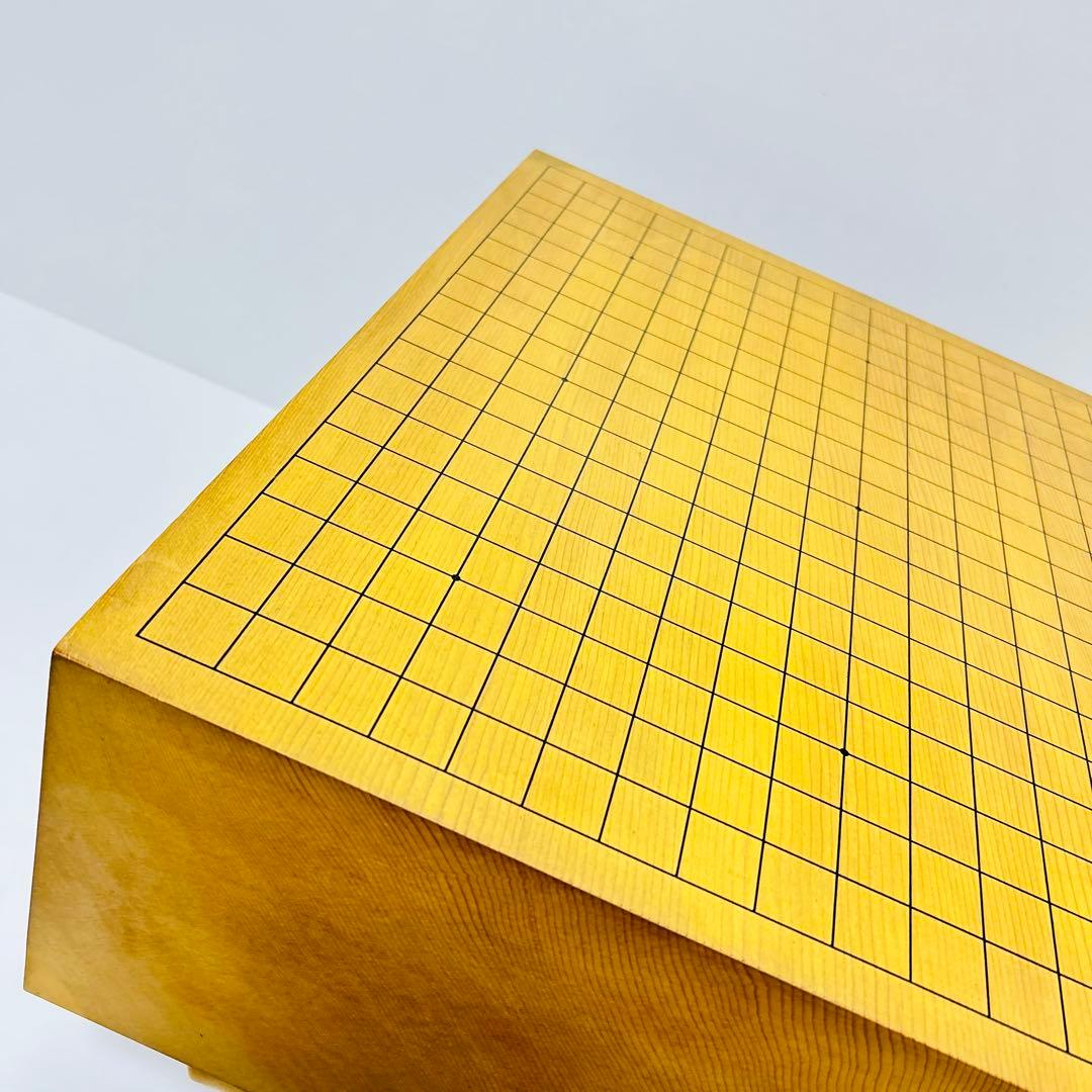 【送料無料】国産 高級 囲碁盤 約6寸 本榧 天地柾目 ヘソ 脚付き