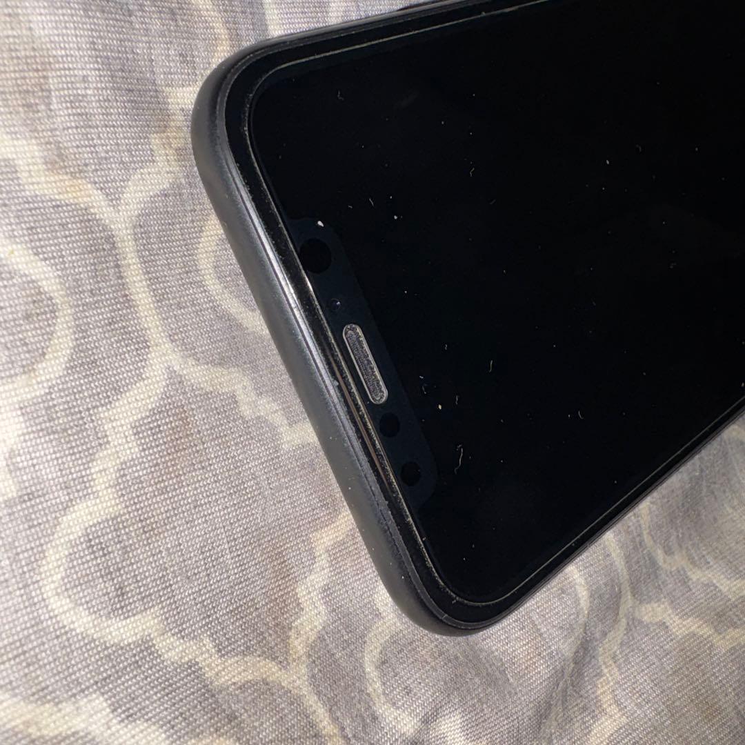 iPhone XR ブラック フリップケース付き