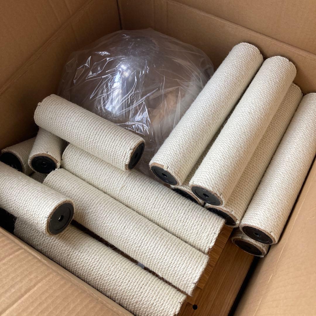 キャットタワー 木製 スリム 宇宙船 据え置き キャットハウス つめとぎ 猫