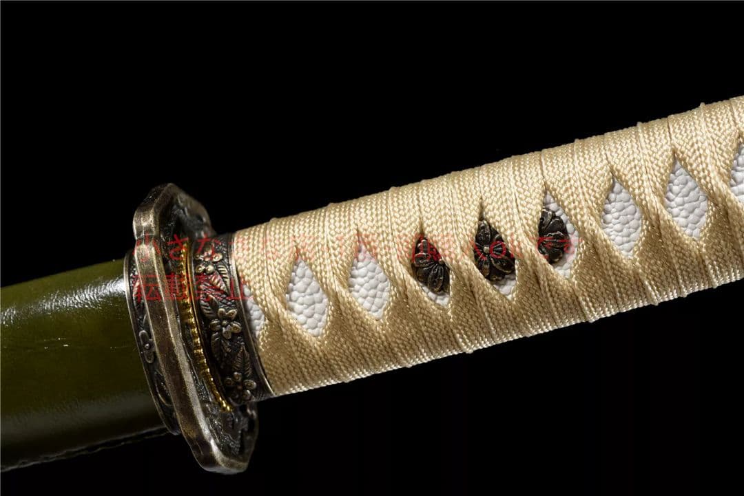 『98式第二次世界大戦指揮刀』T 10焼刃 武具　刀装具　日本刀　模造刀 軍刀