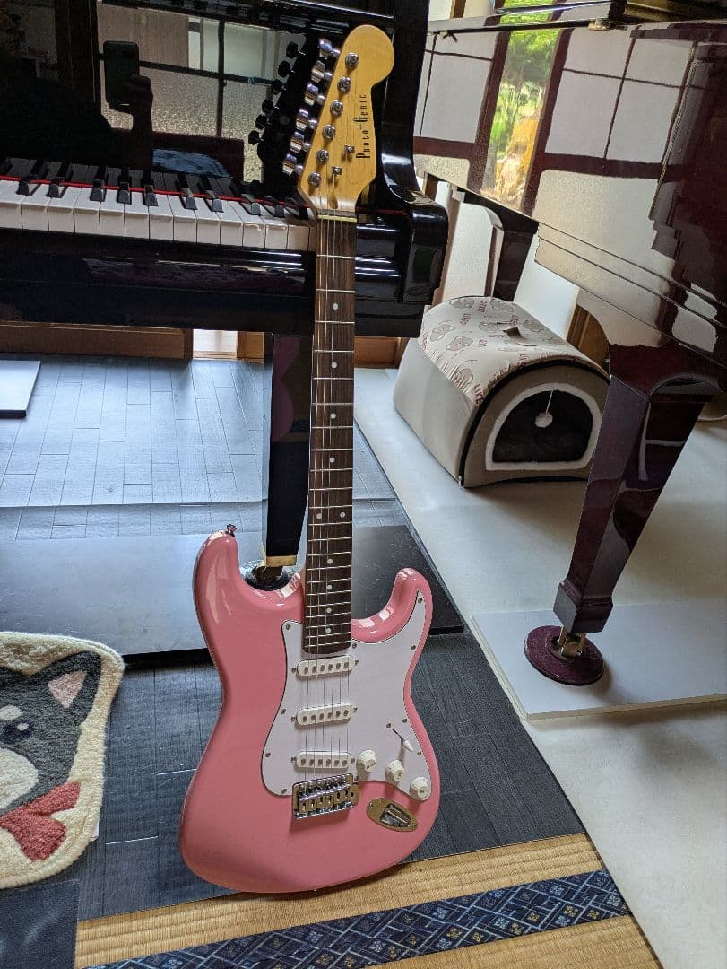 Photogenic ピンク エレキギター