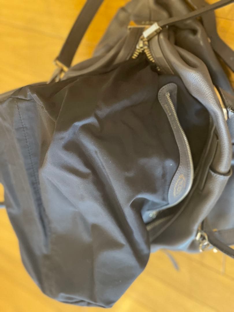 Tod’s D Bow Bag トッズ　グレー　レザー ハンドバッグ