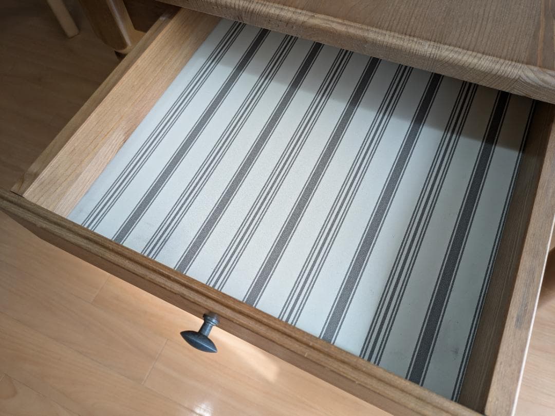 IKEA　ダイニングテーブル