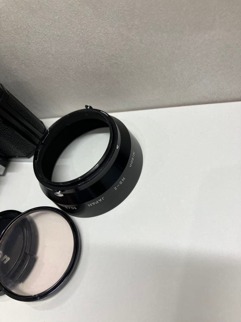 Nikon F 一眼レフカメラ Nikkor 50mmレンズ付き　【A566】