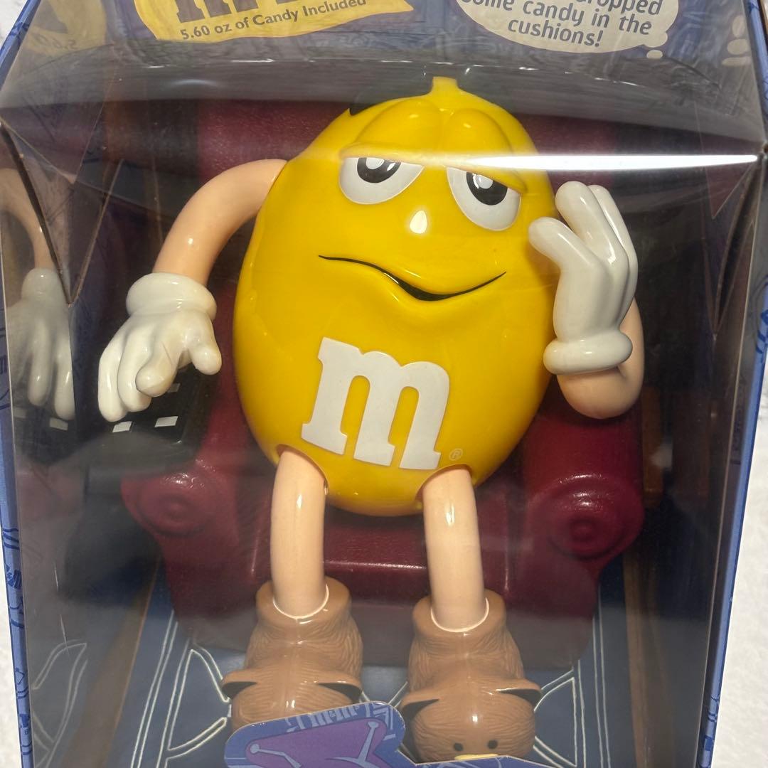 m&m's ディスペンサー　イエロー　LA-Z-BOYソファーエムアンドエムズ