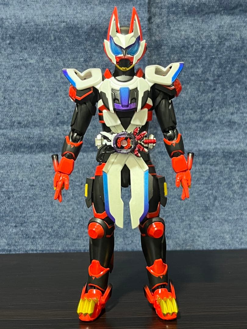 S.H.Figuarts 仮面ライダーギーツ レーザーブーストフォーム