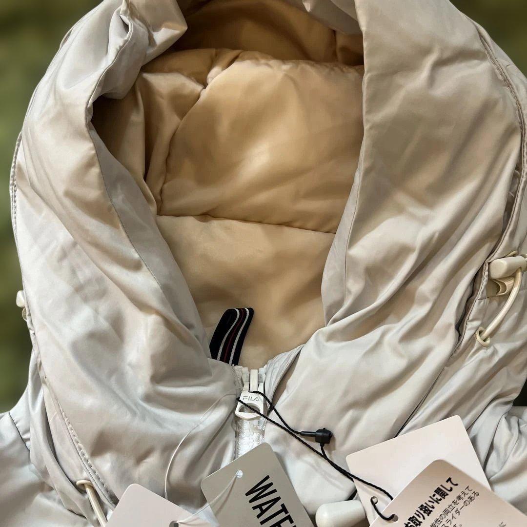 新品Ｌサイズ　フィラゴルフレディース撥水加工フード付き高級ダウンジャケット