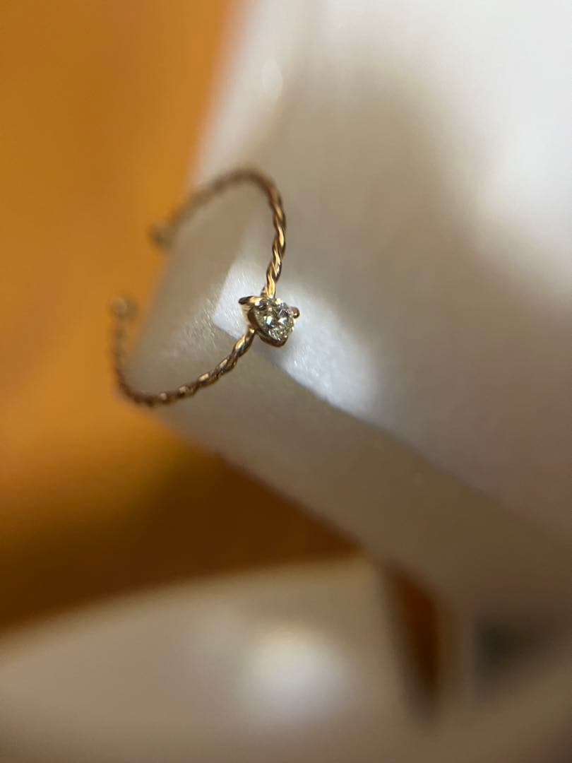 ペアシェイプ　ダイヤモンド　リング