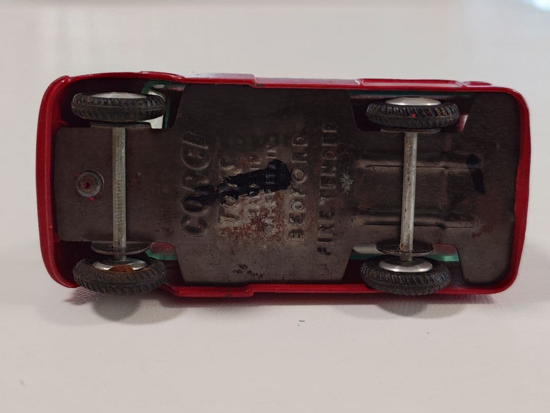 【SALE】CORGI TOYS 423 BEDFORD FIRE TENDER