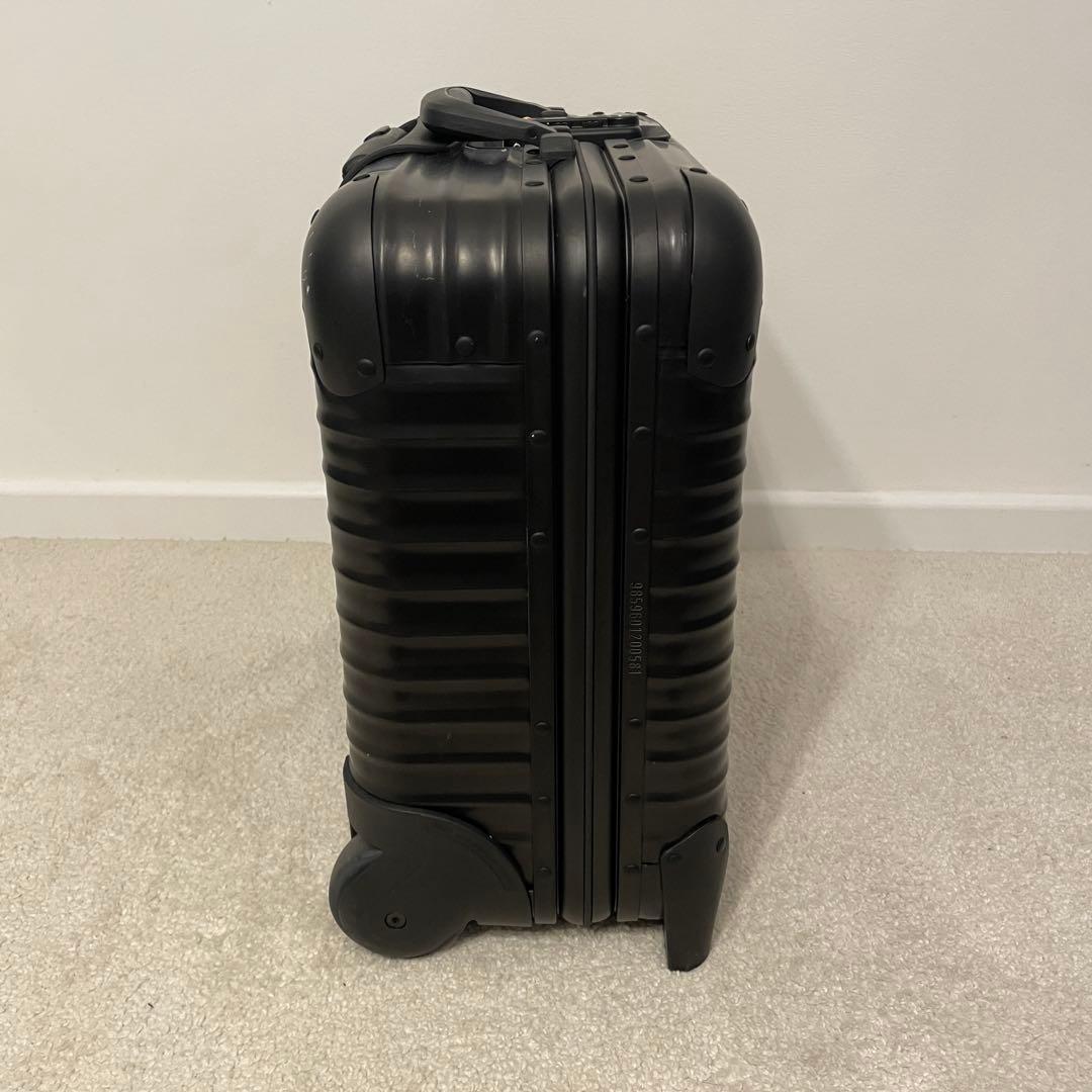 バッグ Capitolino RIMOWA Topas Stealth Black