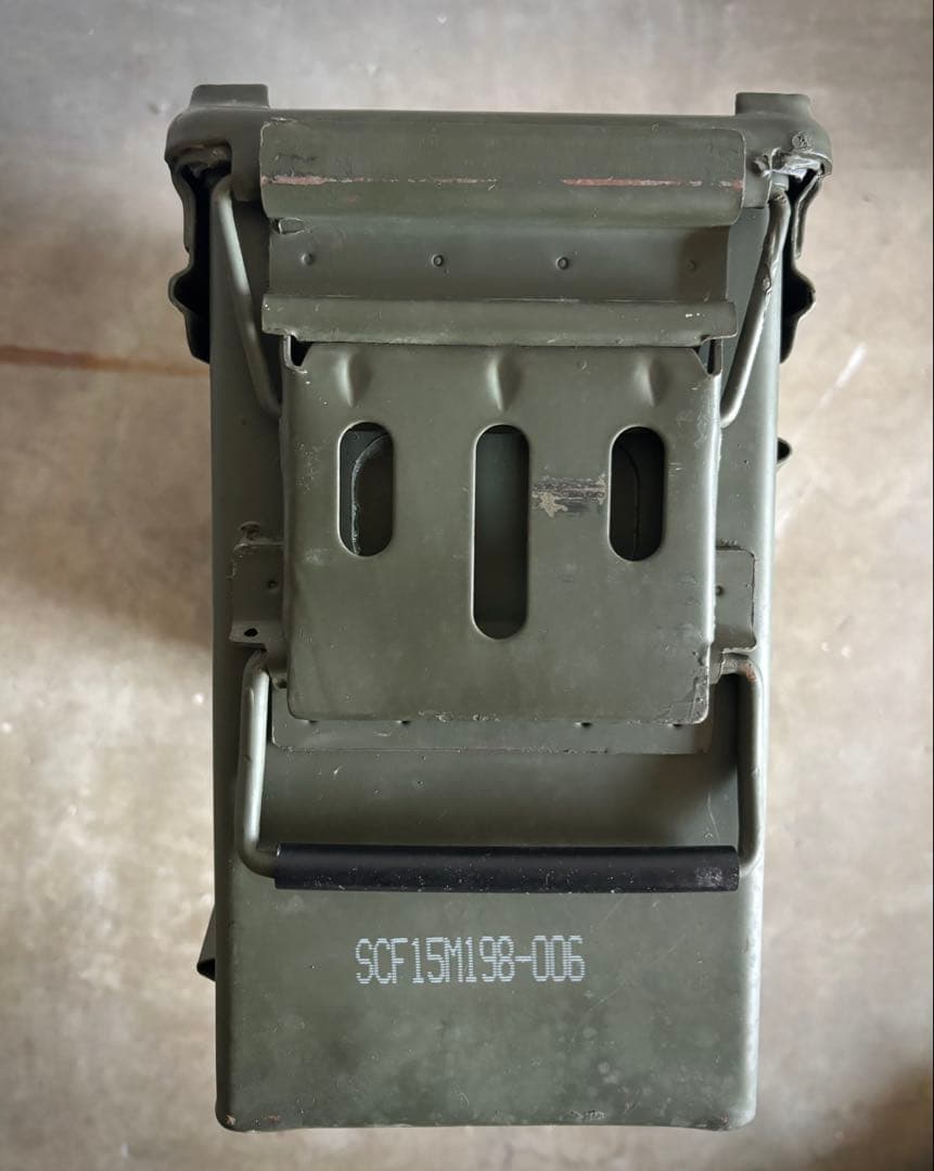 米軍実物　AMMO BOX 40mm 32CARTRIDGES 弾薬箱
