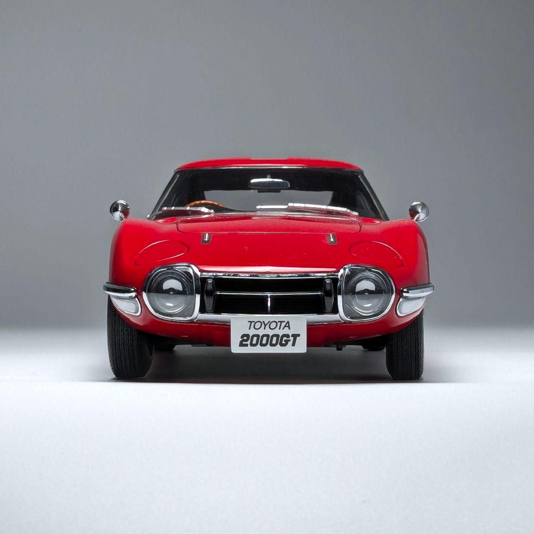 オートアート 1/18 トヨタ2000GT レッド
