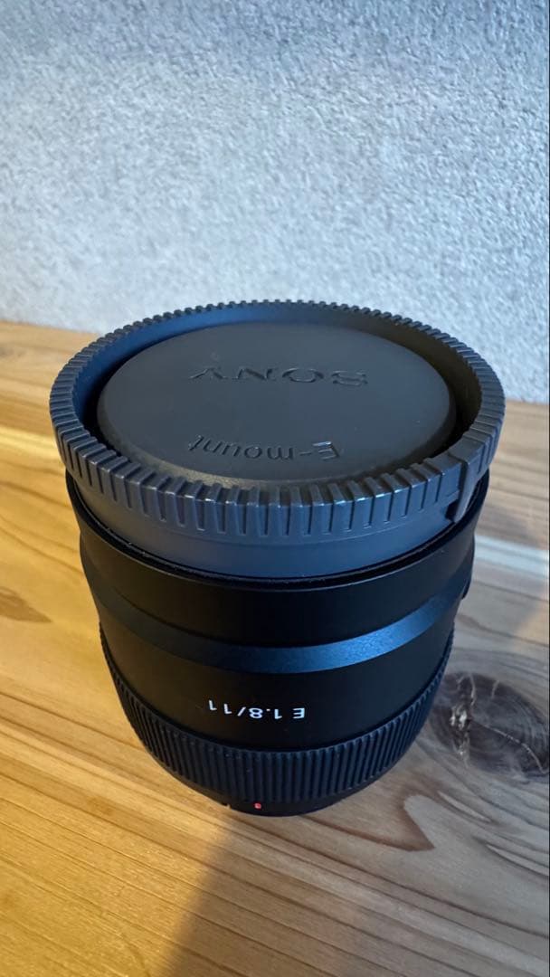 SONY 11mm F1.8 レンズ　SEL11F18