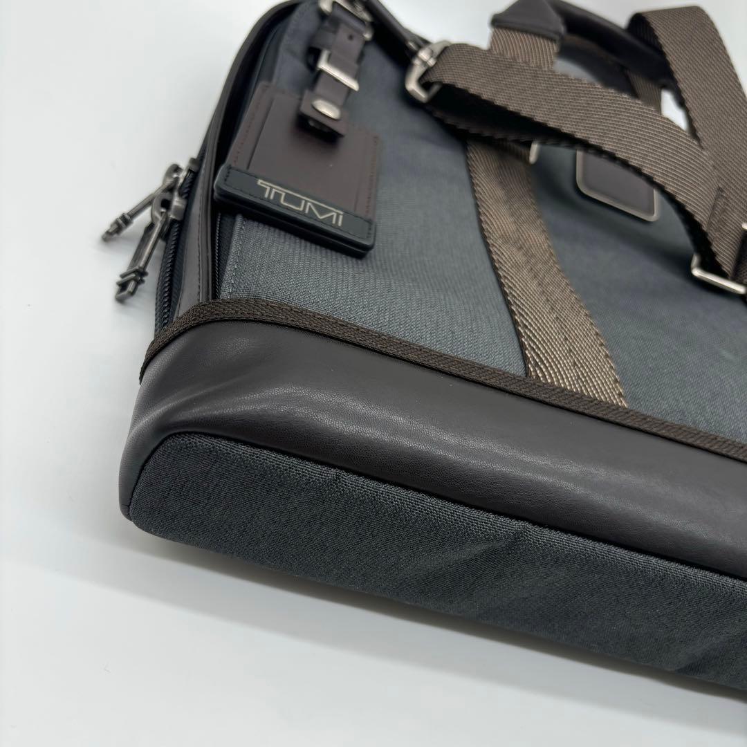 新品同様✨TUMI アンドリュース スリム ブリーフケース 222390AT2