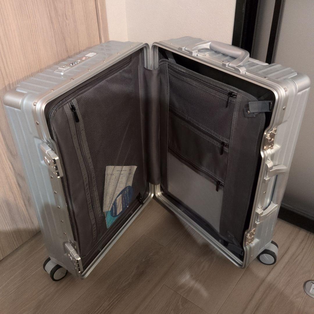 2024年モデル リベティ 多機能キャリケース 40L S 機内持ち込み可能