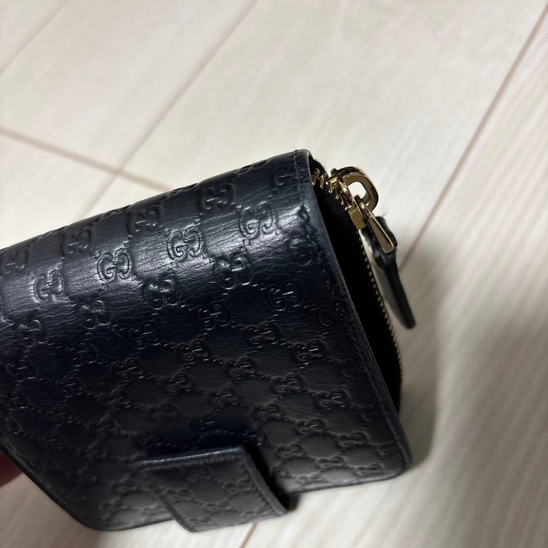 GUCCI ブラック レザー 二つ折り財布